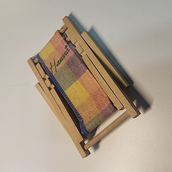 Dollhouse Hawaii Beach Chair - Picture 4 of 5
